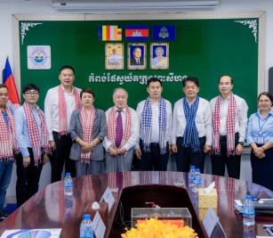 ដំណើរទស្សនកិច្ច គណៈប្រតិភូក្រុមហ៊ុន ចំនួន ៧ មកពីទីក្រុងណានជីង នៃសាធារណរដ្ឋប្រជាមានិតចិន មកកាន់ កំពង់ផែស្វយ័តក្រុងព្រះសីហនុ