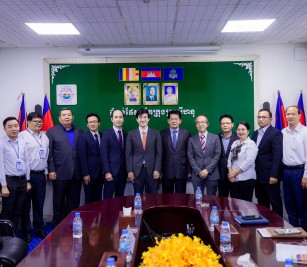 Welcomed and greeted a courtesy visit call of Mr. NAGASE Kensuke, Minister/Deputy Chief Mission of Embassy of Japan to the Kingdom of Cambodia