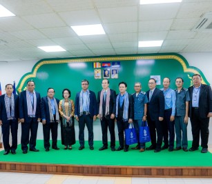 ដំណើរទស្សនកិច្ច គណៈប្រតិភូគណៈកម្មការទី ២ នៃព្រឹទ្ធសភា មកកាន់ កំពង់ផែស្វយ័តក្រុងព្រះសីហនុ
