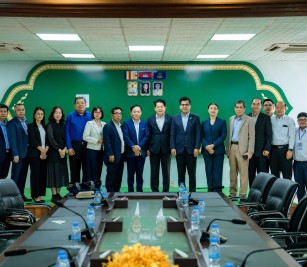 Received a courtesy visit of Cambodia Logistics Association Delegation, led by Mr. Hak Leanghor
