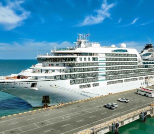 SEABOURN ENCORE cruise ship with nationality of BAHAMAS