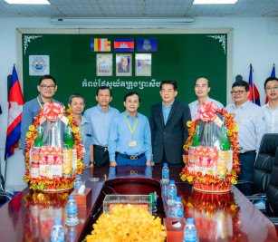 A courtesy call and best wishes on the occasion of Luna New Year by the represetatives of Teng Lay Trucking Company