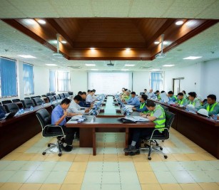 កិច្ចប្រជុំប្រចាំខែ វិច្ឆិកា ស្តីពីការត្រួតពិនិត្យវឌ្ឍនភាព និងសុវត្ថិភាពការដ្ឋានសាងសង់ នៃការអនុវត្តគម្រោងអភិវឌ្ឍន៍ចំណតផែកុងតឺន័រទឹកជ្រៅថ្មី
