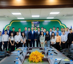 Welcomed a visit of approximately 40 members of delegation and study team of the Secretariat of Cambodia industrial Development