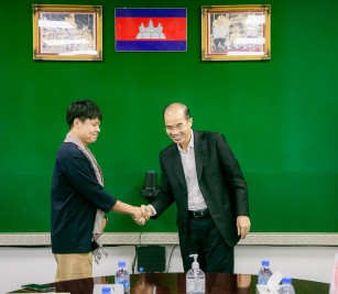 Sihanoukville Autonomous Port and PAS Management Team, welcomed a visit of Moorim P&P Co., Ltd to learn about expansion projects of Sihanoukville Autonomous Port for the purpose of exporting its goods in the future