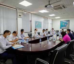 PAS held a discussion meeting with Transmarine Logistics (Cambodia) Ltd., a local agent for Gold Star Line Ltd., regarding opening of new window service at PAS