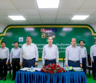 ពិធីបើកវគ្គបណ្តុះបណ្តាល ស្តីពីការគ្រប់គ្រងប្រតិបត្តិការ និងប្រើប្រាស់មធ្យោបាយលើកដាក់ដឹកជញ្ជូនកុងតឺន័រ