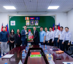 held a discussion meeting with HUAWEI TECHNOLOGIES (CAMBODIA) Co., Ltd.
