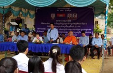 ឯកឧត្តម លូ គឹមឈន់ និងលោកជំទាវ បានផ្តល់ជូនម៉ូតូម៉ាក Wave 110cc ចំនួន ០២គ្រឿង ជូនសិស្សដែលទទួលបាននិទ្ទេស A