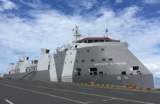 នាវាមួយគ្រឿង ឈ្មោះ GREYMAN EXPRESS បានចូលចតនៅចំណតផែចាស់ គឺជានាវាដឹកសត្វគោរស់