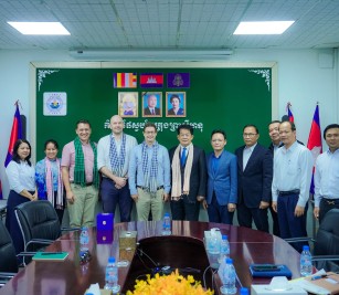 ទទួលស្វាគមន៍ និងបដិសណ្ឋាកិច្ចដំណើរទស្សនកិច្ចរបស់ ឯកឧត្តម ចាស្ទិន វ៉ាយអេដ អគ្គរដ្ឋទូតថ្មី អូស្ត្រាលី ប្រចាំព្រះរាជាណាចក្រកម្ពុជា មកកាន់កំពង់ផែស្វយ័តក្រុងព្រះសីហនុ