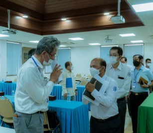 A discussion with Mr. Koichi Miyake, Head of JICA Survey Team, regarding JICA’s Safety Guidelines