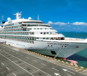 នាវាទេសចរណ៍ ឈ្មោះ SEABOURN SOJOURN សញ្ជាតិ BAHAMAS ដែលមានប្រវែងបណ្តោយ ១៩៨,២០ ម៉ែត្រ ប្រវែងទទឹង ២៦ ម៉ែត្រ ជម្រៅ ៦,៧០ ម៉ែត្រ បានចូលចតនៅ កសស
