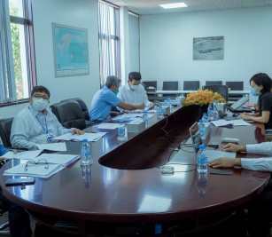 A meeting via online platform Zoom in PAS meeting room with Mr. Ujiie, Team Leader of JICA Advisor of Enhancement and Promotion of SPSEZ