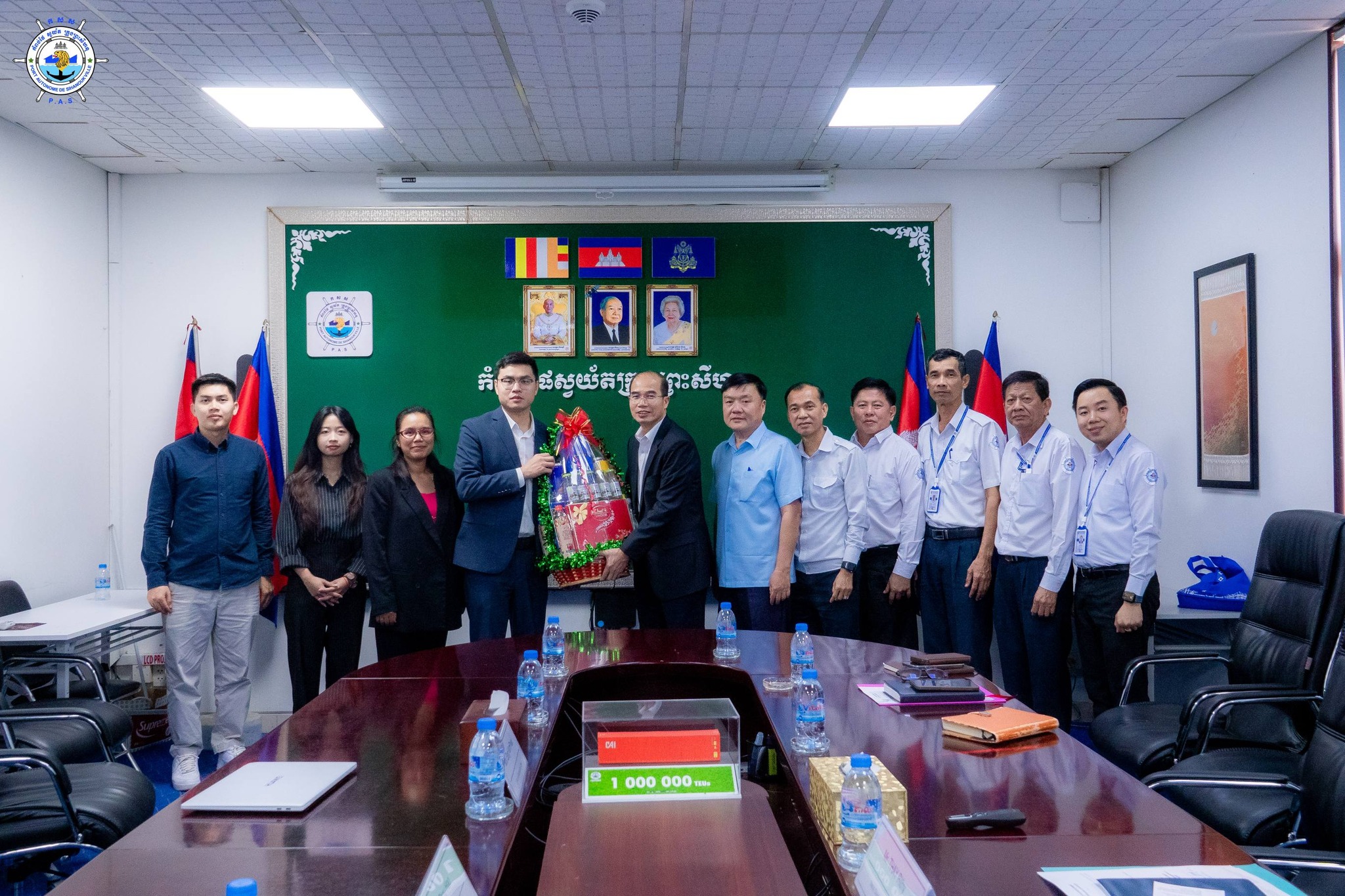 កិច្ចប្រជុំពិភាក្សាការងារជាមួយ ក្រុមហ៊ុន HUAWEI TECHNOLOGIES (CAMBODIA) Co., Ltd.

