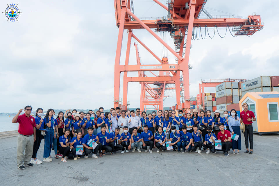 Welcoming the visiting of Chea Sim Kamchay Mear University students led by Mr. Phuong Pheap, Dean of the Faculty of Management and a total of 97 students (68 females)
